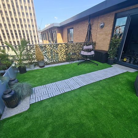 Luxury 9Ine Penthouse With Garden & Jacuzzi Appartement Birmingham Buitenkant foto