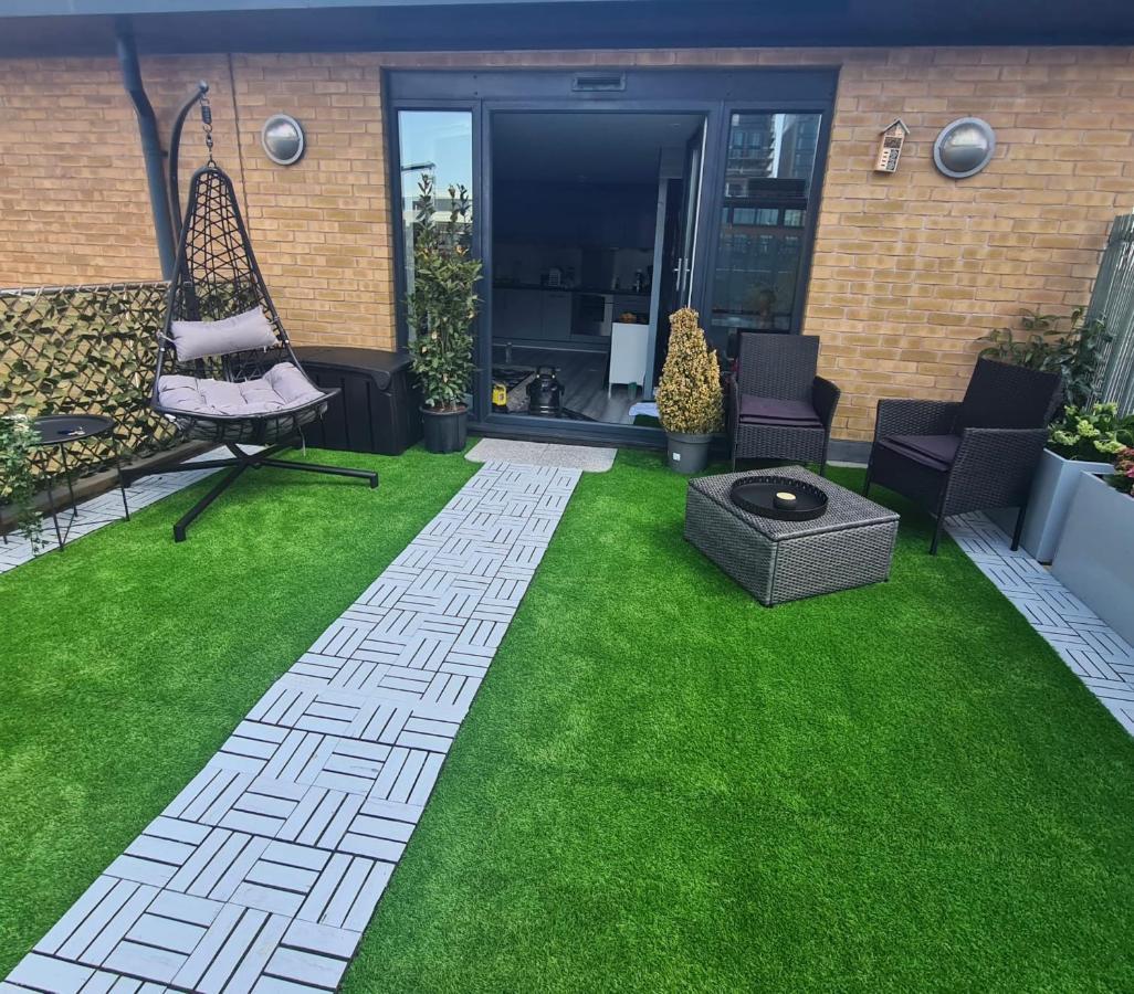 Luxury 9Ine Penthouse With Garden & Jacuzzi Appartement Birmingham Buitenkant foto
