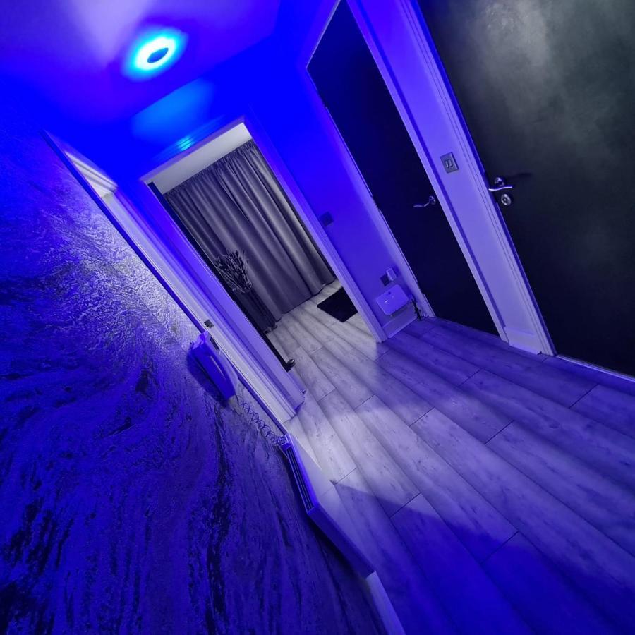 Luxury 9Ine Penthouse With Garden & Jacuzzi Appartement Birmingham Buitenkant foto