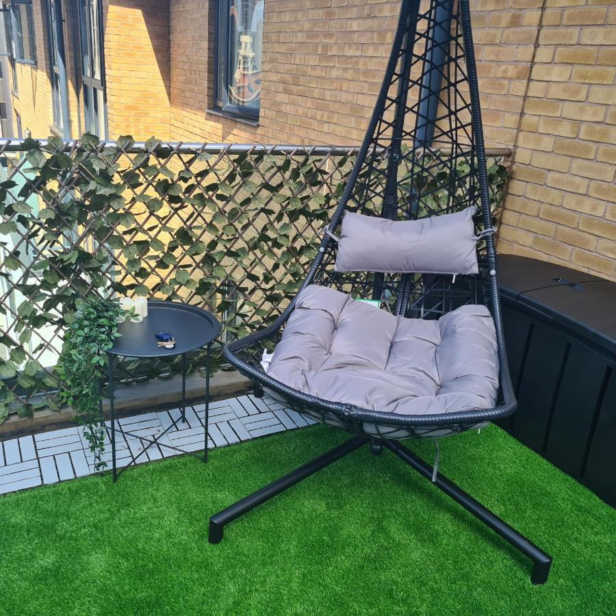 Luxury 9Ine Penthouse With Garden & Jacuzzi Appartement Birmingham Buitenkant foto